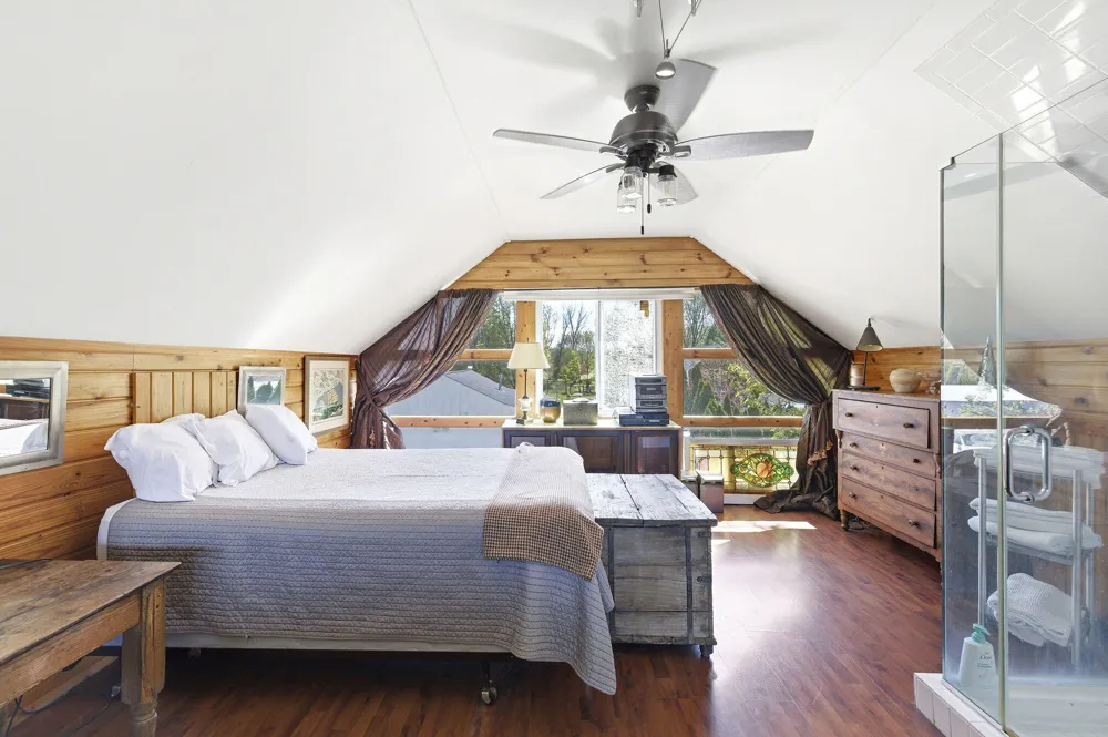 11971 S Hildebrandt Road Chikaming Township, MI 49125