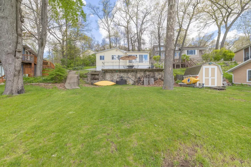 58484 E Clear Lake Road Fabius Township, MI 49093
