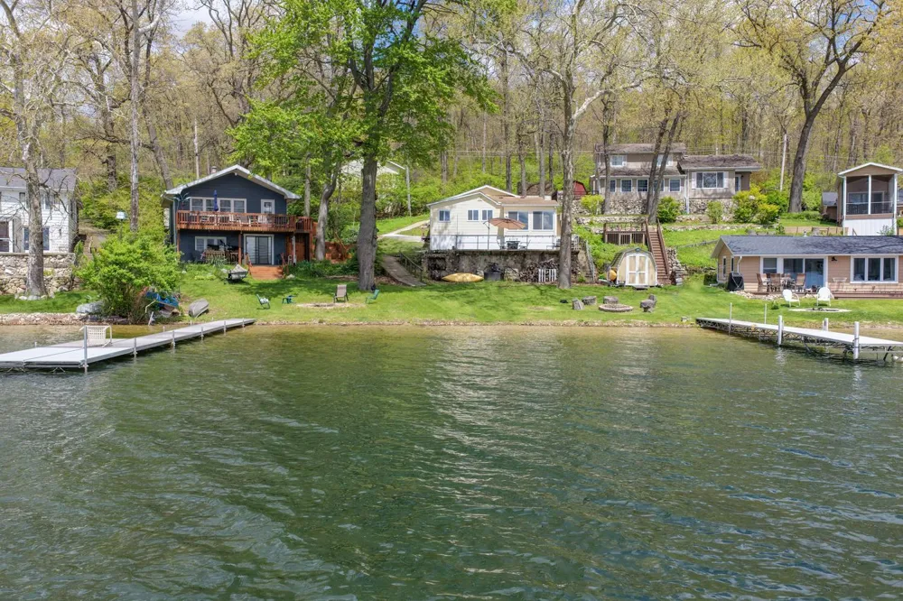 58484 E Clear Lake Road Fabius Township, MI 49093