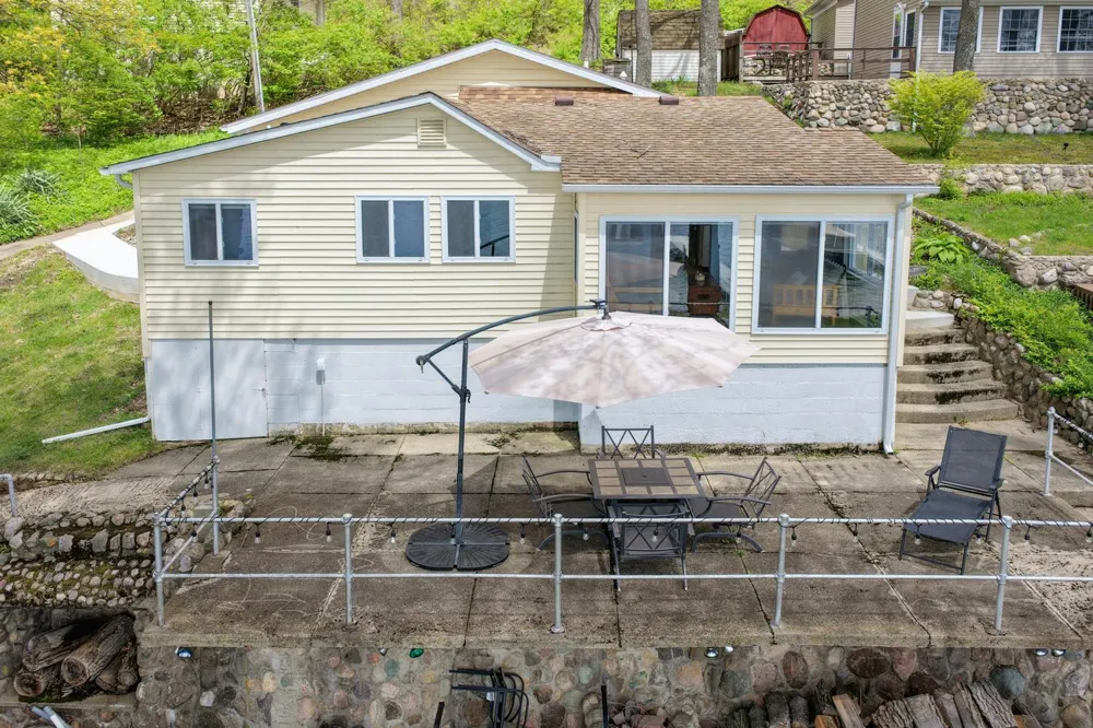 58484 E Clear Lake Road Fabius Township, MI 49093