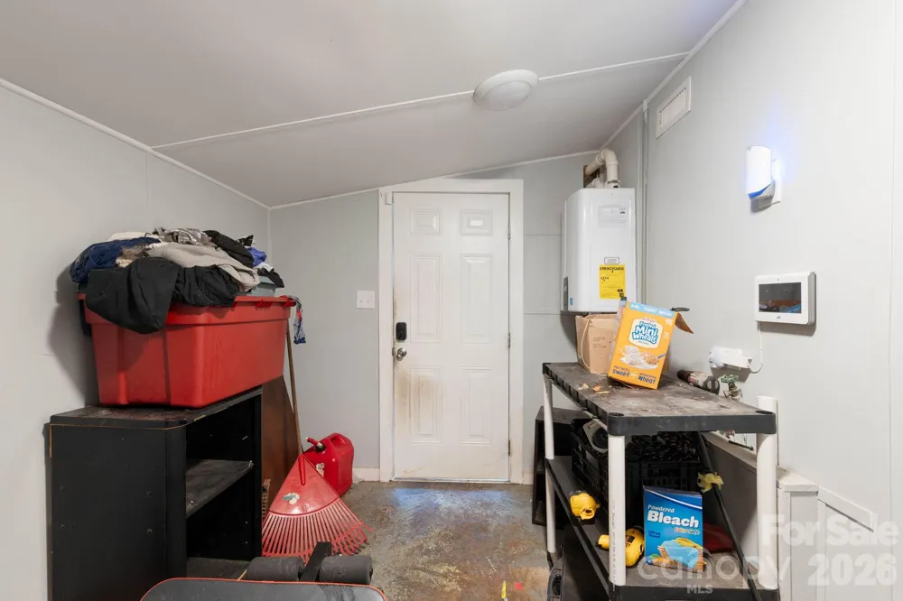 136 S Broadway Street Forest City, NC 28043
