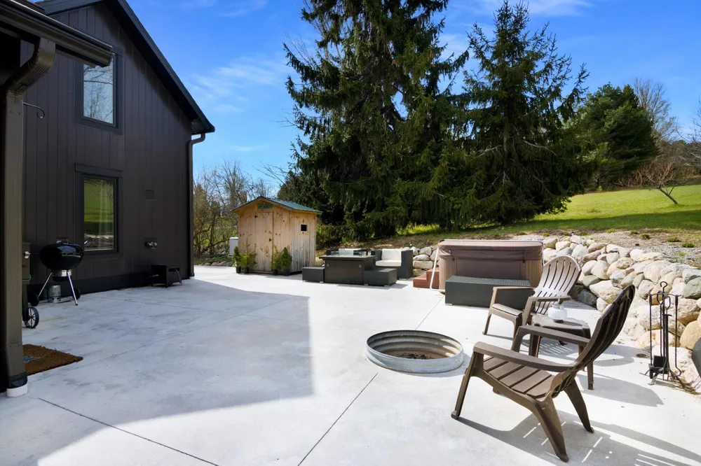 2768 S Center Highway Bingham Township, MI 49682