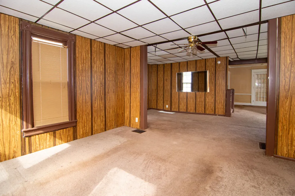 955 Colfax Avenue Benton Harbor City, MI 49022
