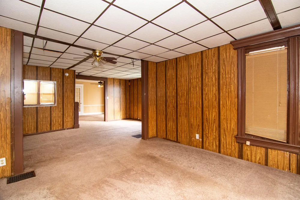 955 Colfax Avenue Benton Harbor City, MI 49022