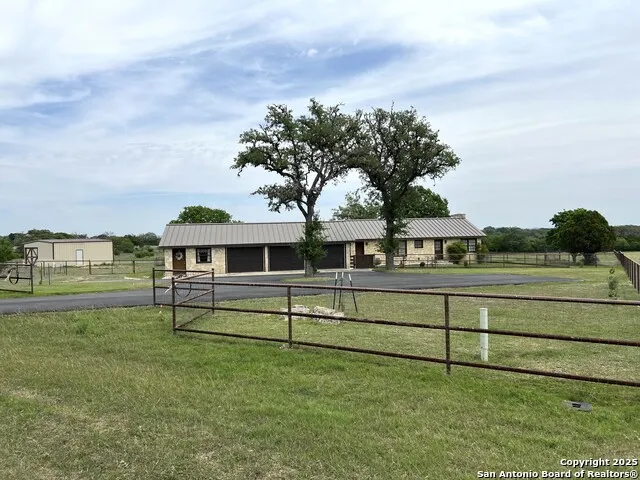 545 HIGHGATE DR Bandera, TX 78003