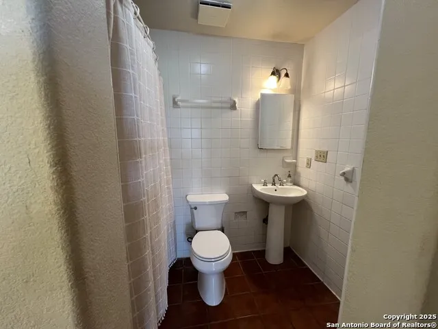 545 HIGHGATE DR Bandera, TX 78003