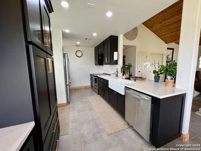 545 HIGHGATE DR Bandera, TX 78003