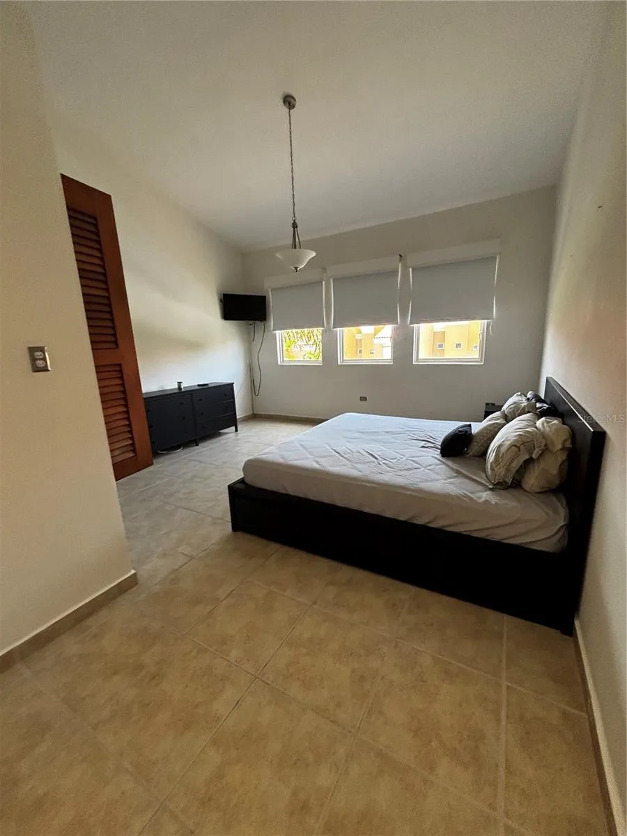 98 VIA POSITANO #98 Humacao, PR 00791