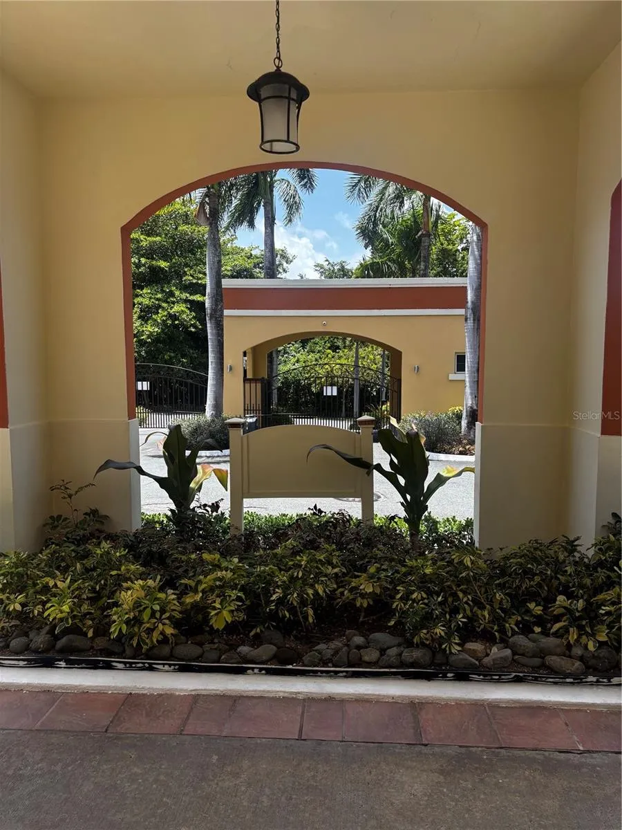 98 VIA POSITANO #98 Humacao, PR 00791