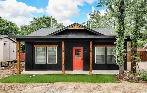 90 Live Oak Street