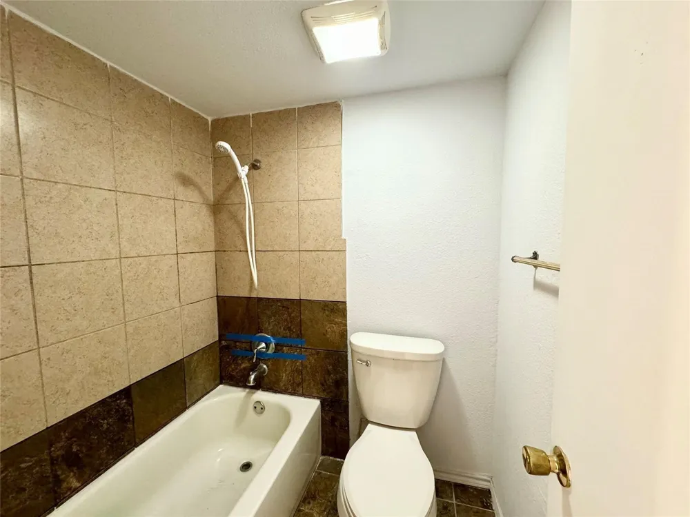 9801 Walnut Street #108 Dallas, TX 75243