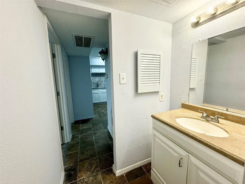 9801 Walnut Street #108 Dallas, TX 75243