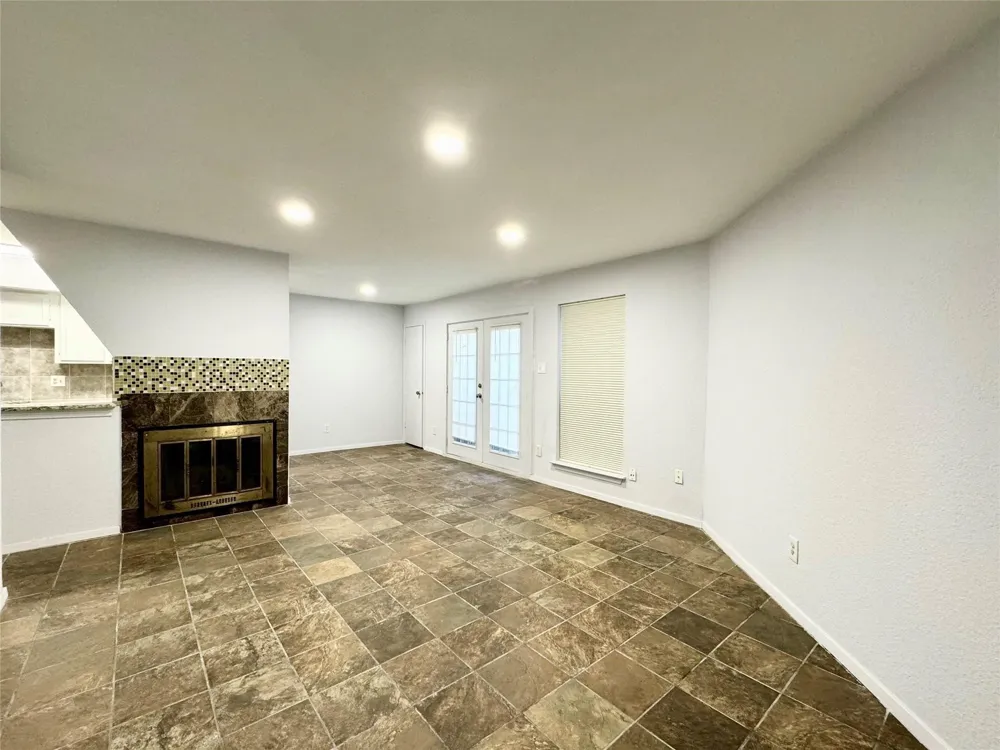 9801 Walnut Street #108 Dallas, TX 75243