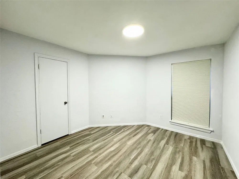 9801 Walnut Street #108 Dallas, TX 75243