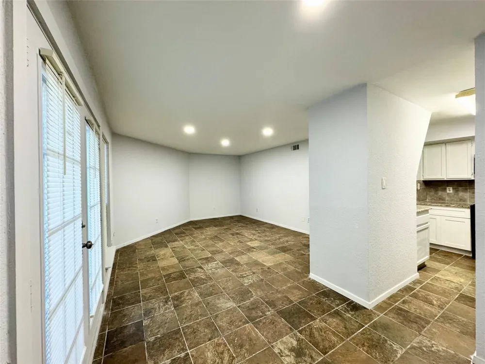 9801 Walnut Street #108 Dallas, TX 75243
