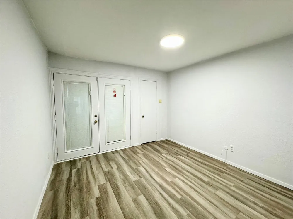 9801 Walnut Street #108 Dallas, TX 75243