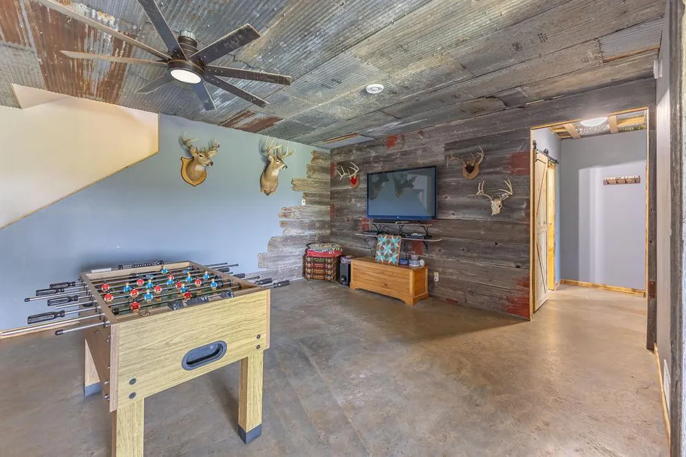 S3565 Rooster Ridge Lane Fountain City, WI 54629