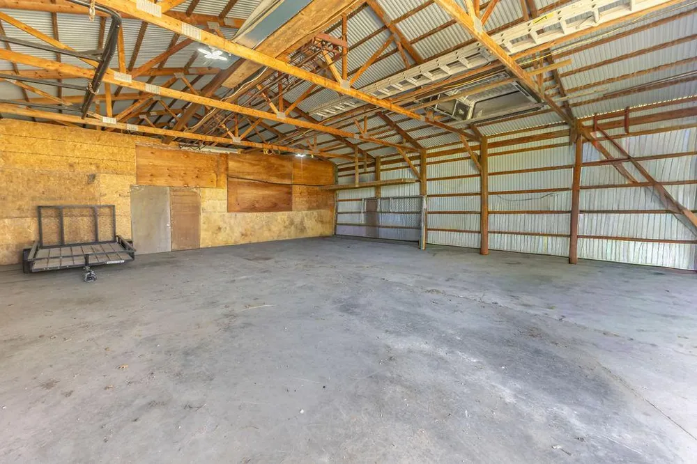 S3565 Rooster Ridge Lane Fountain City, WI 54629