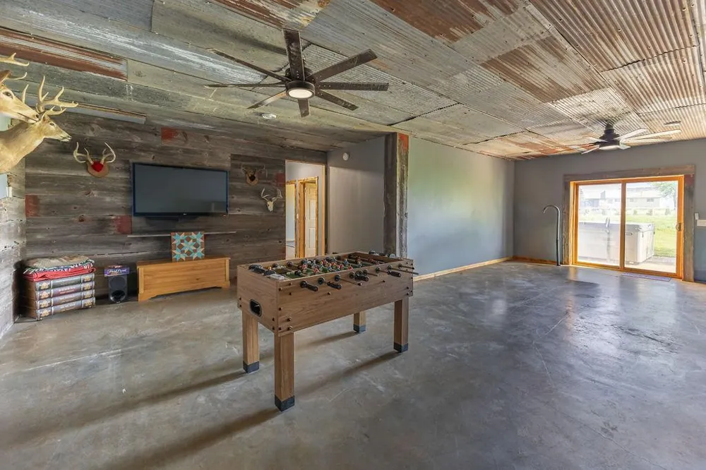 S3565 Rooster Ridge Lane Fountain City, WI 54629