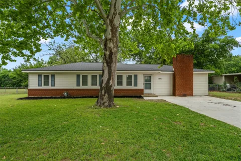 1003 Donlo Street