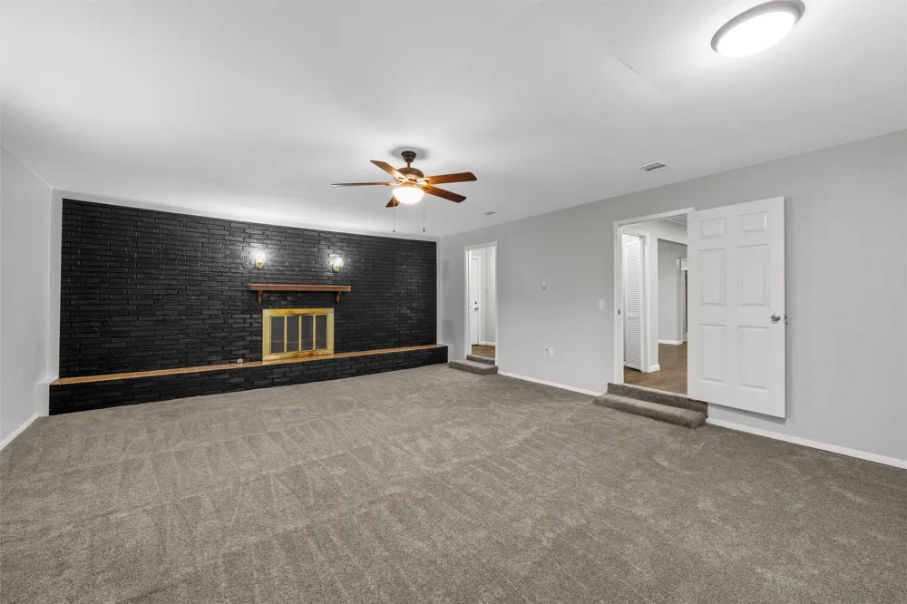 1003 Donlo Street Robinson, TX 76706