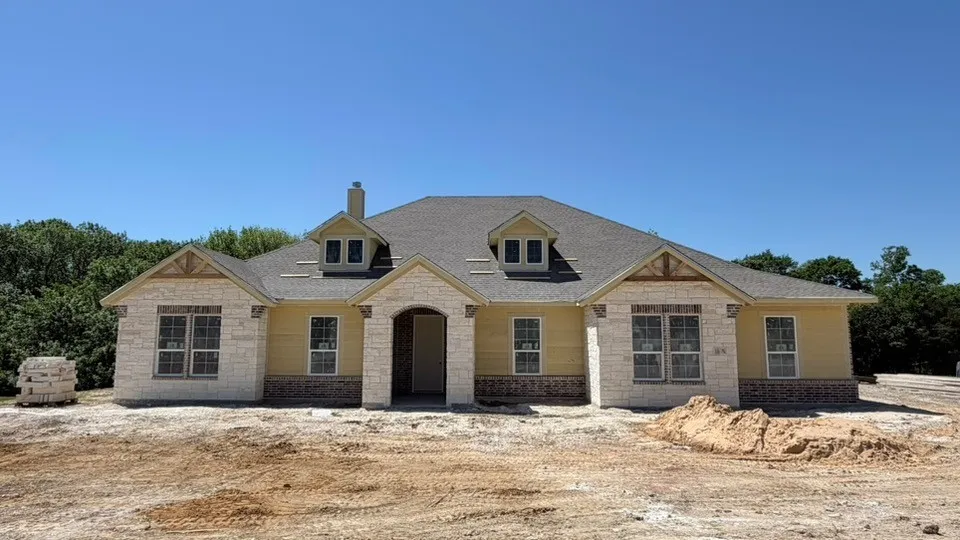 1001 Perrin Lane Van Alstyne, TX 75495