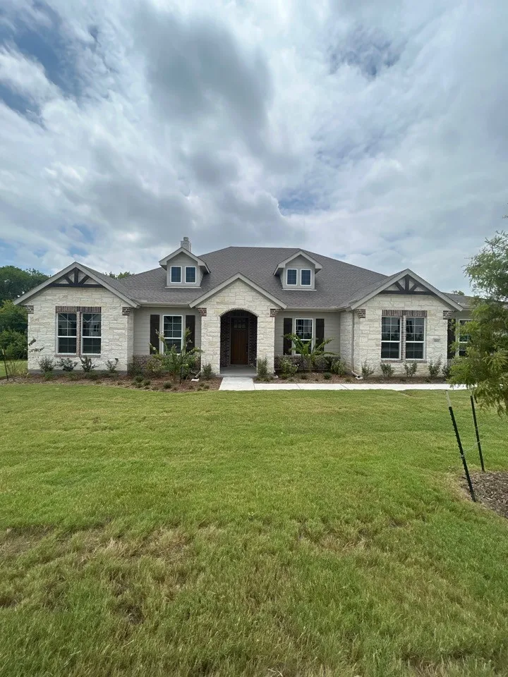 1001 Perrin Lane Van Alstyne, TX 75495