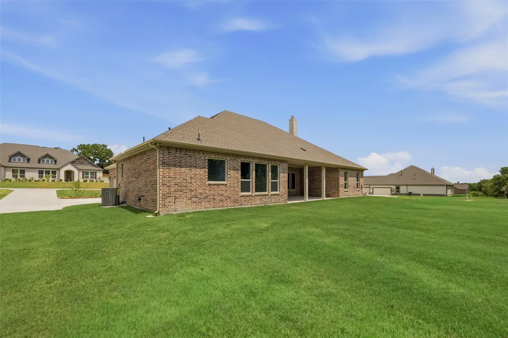 1001 Perrin Lane Van Alstyne, TX 75495
