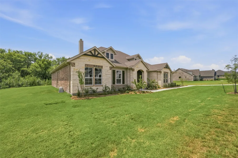 1001 Perrin Lane Van Alstyne, TX 75495
