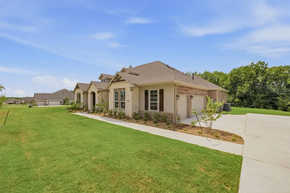 1001 Perrin Lane Van Alstyne, TX 75495