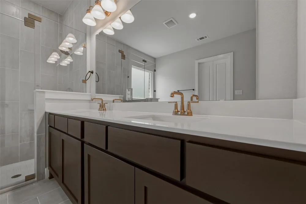 1001 Perrin Lane Van Alstyne, TX 75495