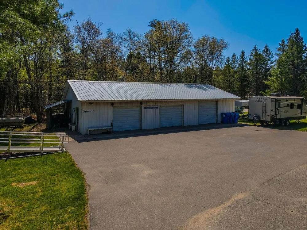 21622 County 80 Nevis, MN 56467
