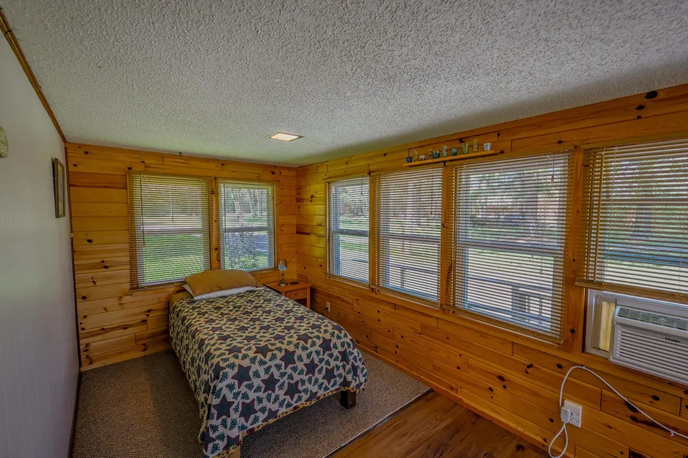 21622 County 80 Nevis, MN 56467