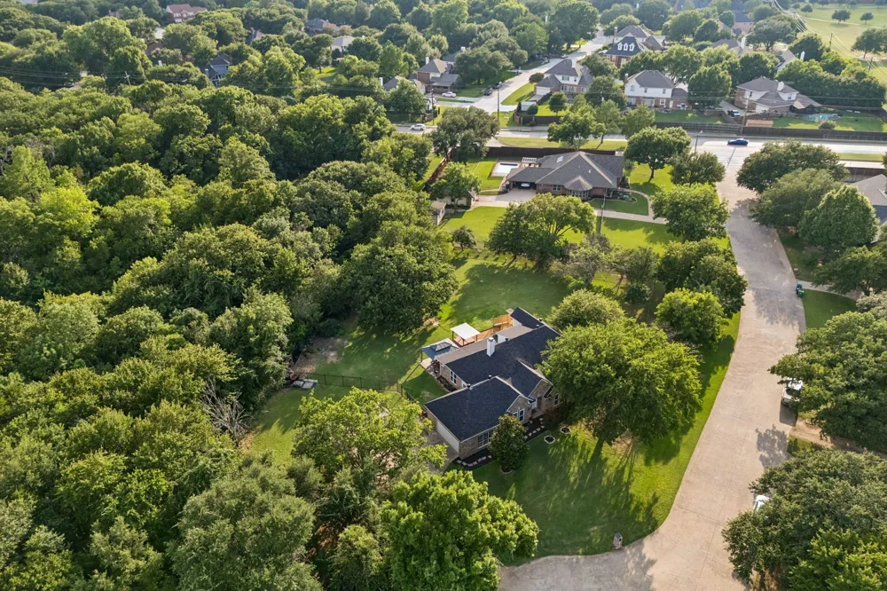 1092 Holly Lane Lewisville, TX 75067