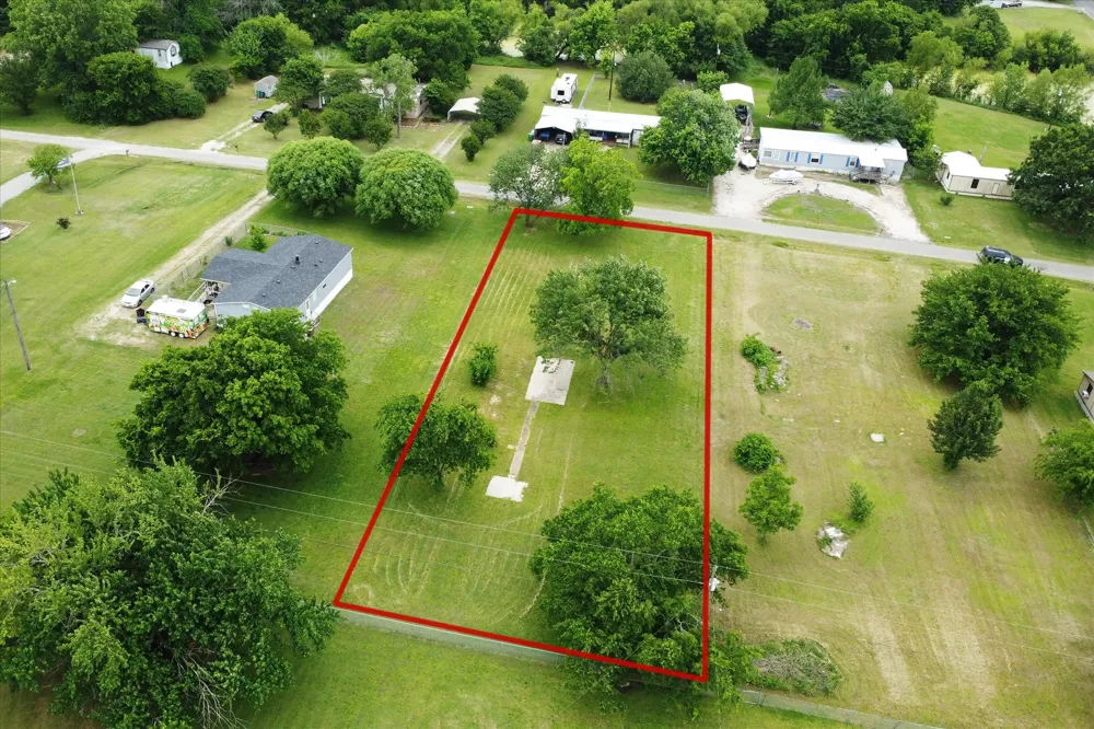 507 Deer Run Southmayd, TX 75092