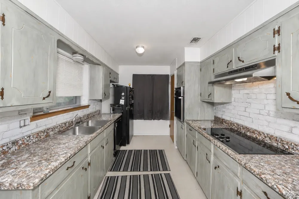 805 Long Drive Mineral Wells, TX 76067