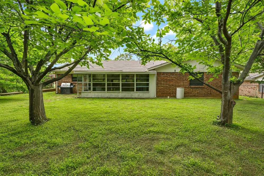 805 Long Drive Mineral Wells, TX 76067
