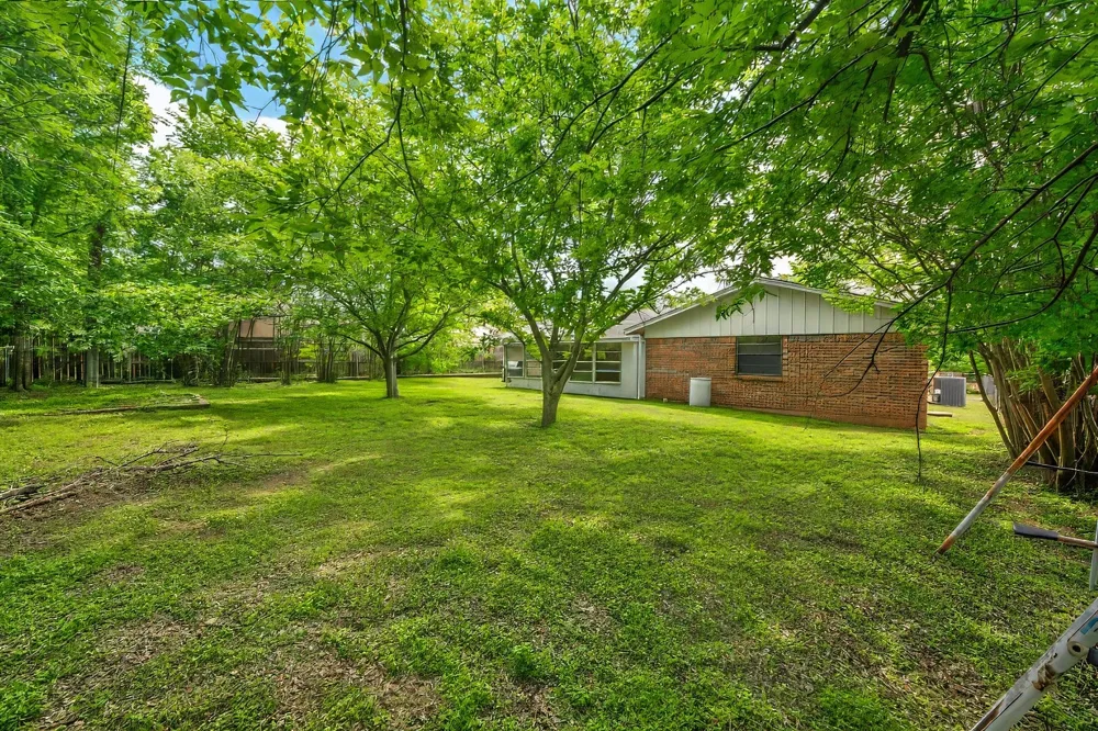 805 Long Drive Mineral Wells, TX 76067