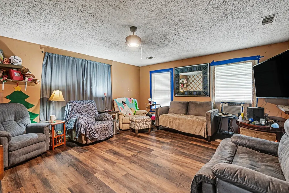 13270 Liberty School Road Azle, TX 76020