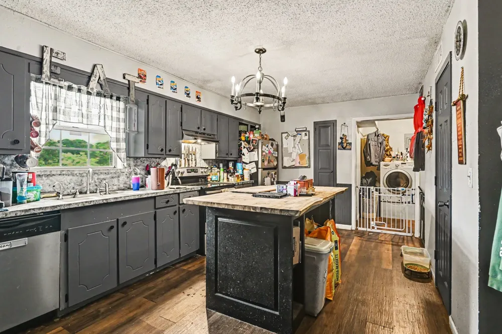 13270 Liberty School Road Azle, TX 76020