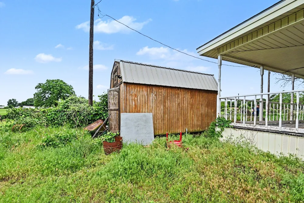 13270 Liberty School Road Azle, TX 76020