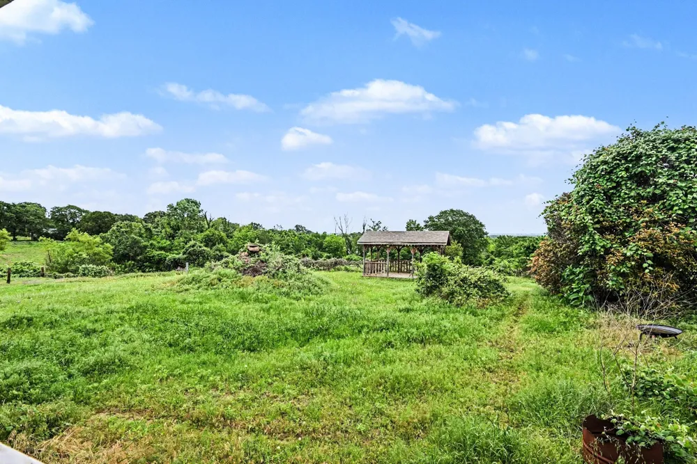 13270 Liberty School Road Azle, TX 76020