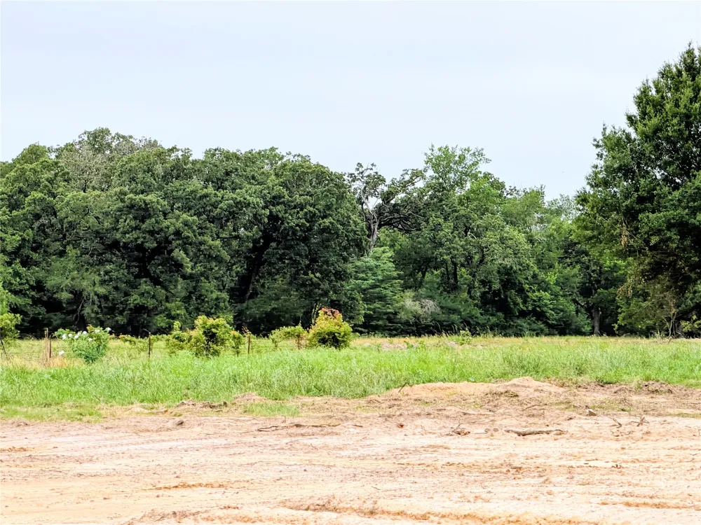 35 FM 1512 Donie, TX 75838