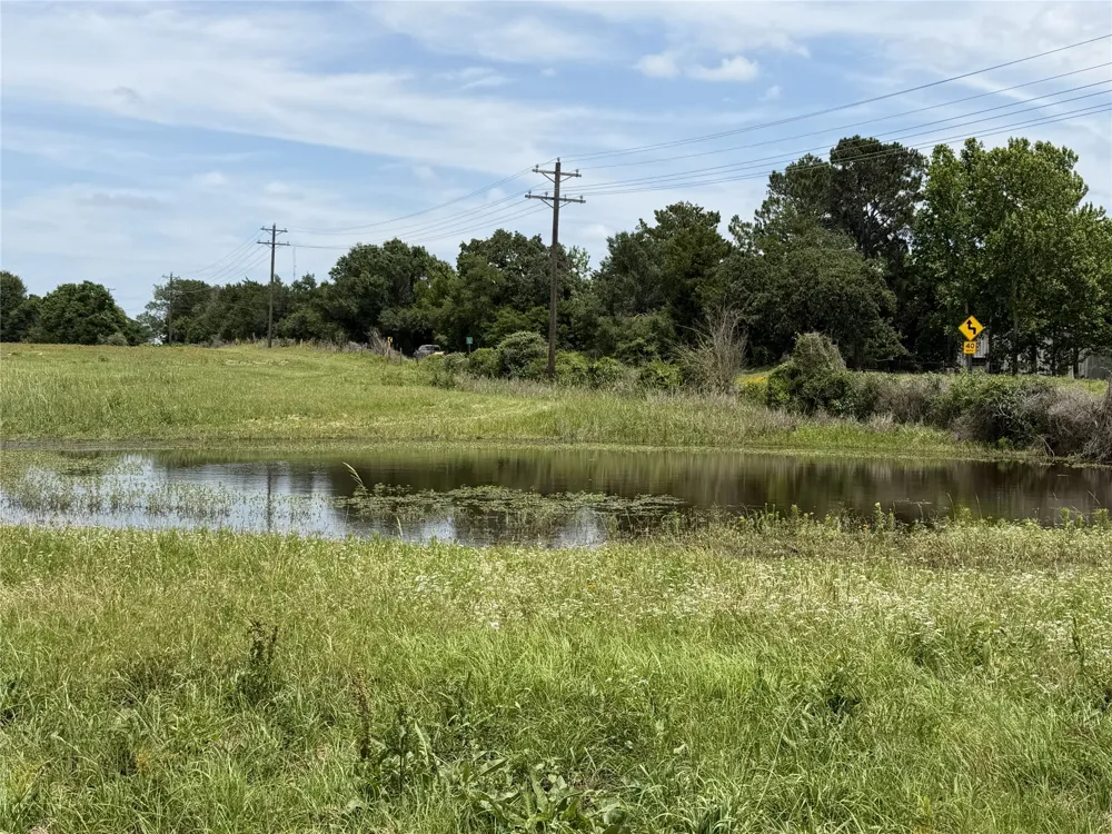 35 FM 1512 Donie, TX 75838