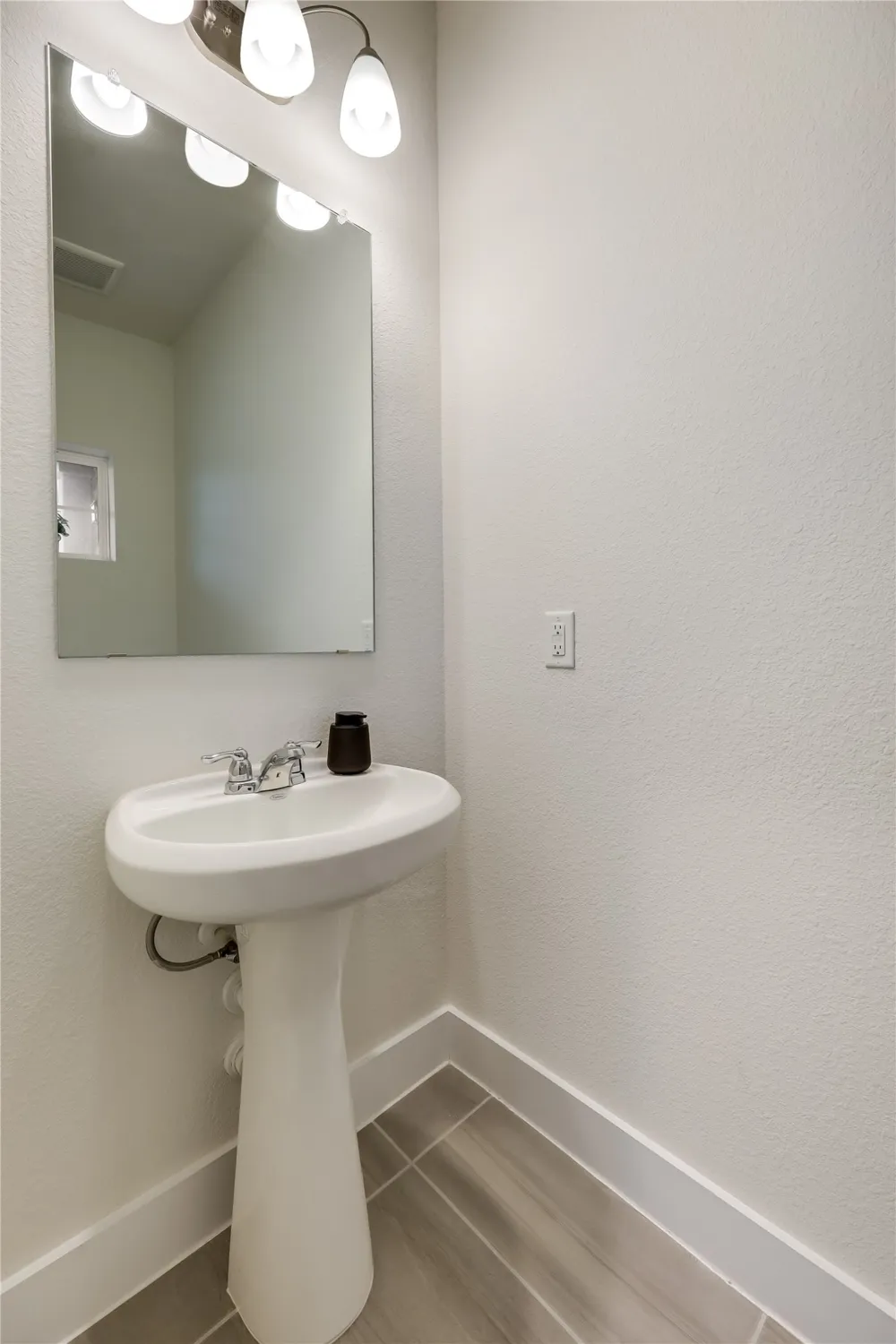 132 Yearling Way Georgetown, TX 78626