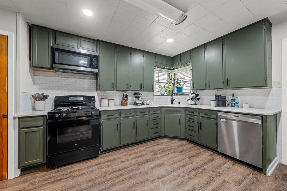 809 E Limestone Avenue Mart, TX 76664