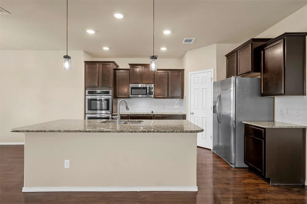 1214 Iron Glen Drive Temple, TX 76502