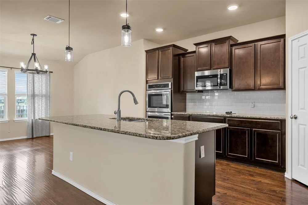 1214 Iron Glen Drive Temple, TX 76502