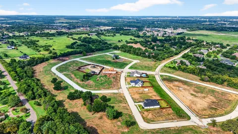 Heritage Knoll Drive