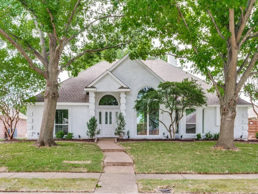 4312 Avonshire Lane Plano, TX 75093